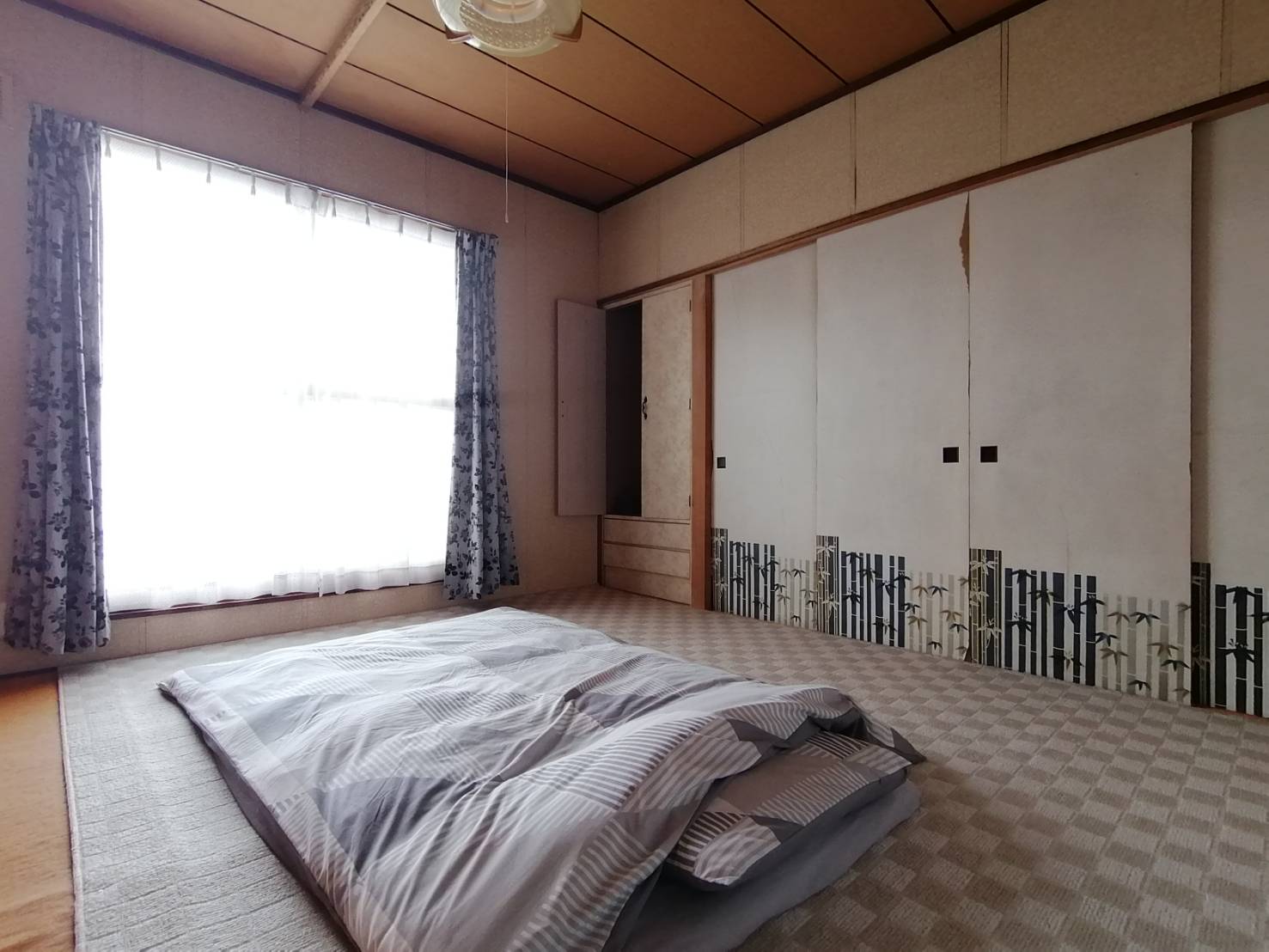 Room2